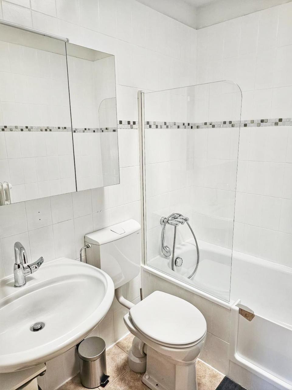 3 Zimmer Apartment Mit Balkon Wuppertal Exterior foto